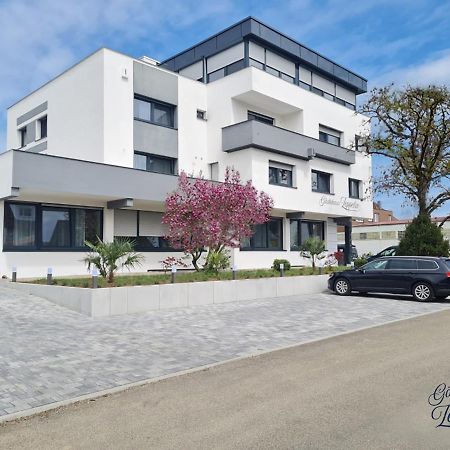 Gaestehaus Zeppelin Hotel Uhingen Exterior photo